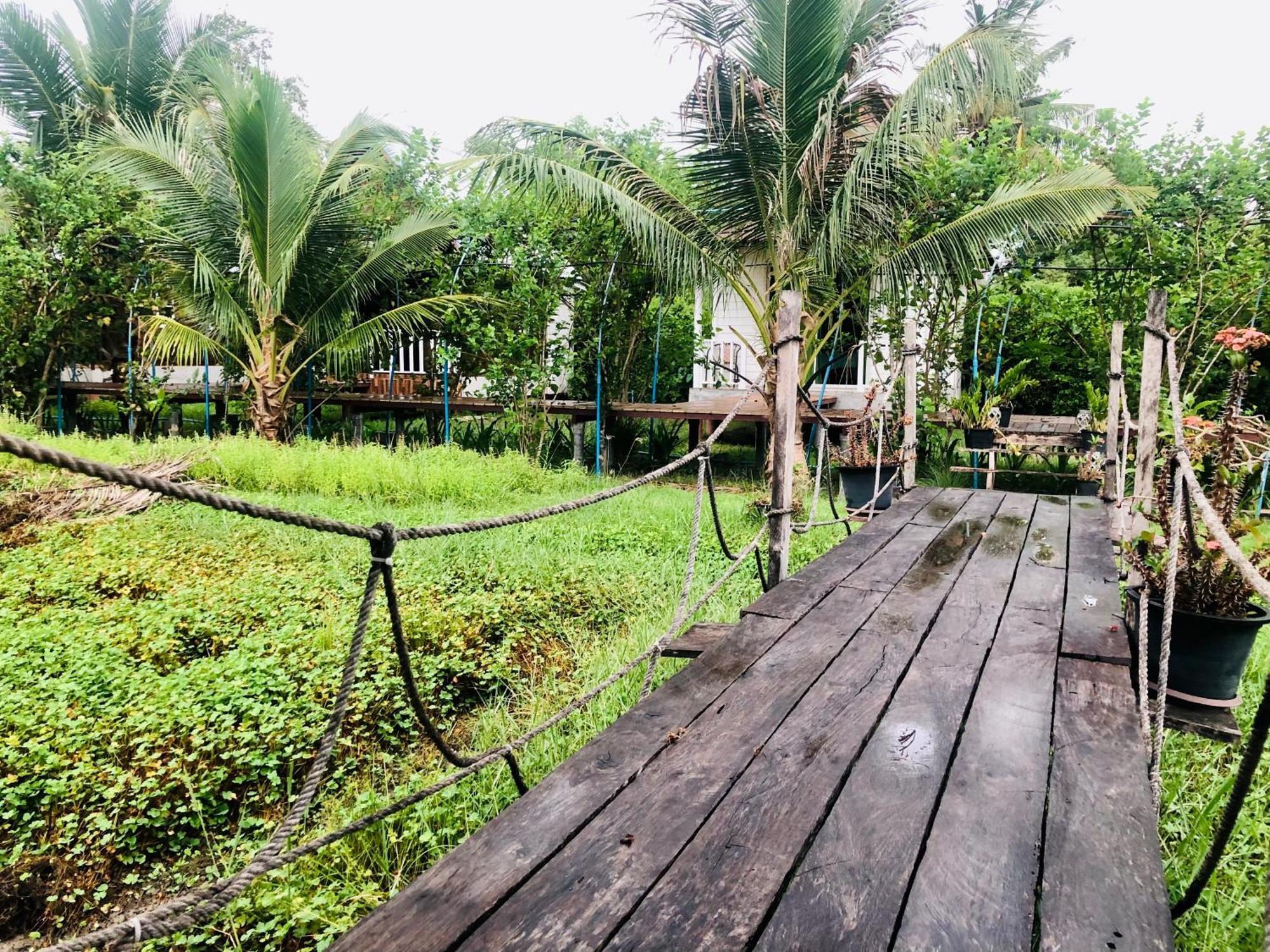 Baan Thung Home Stay Prasat Buitenkant foto