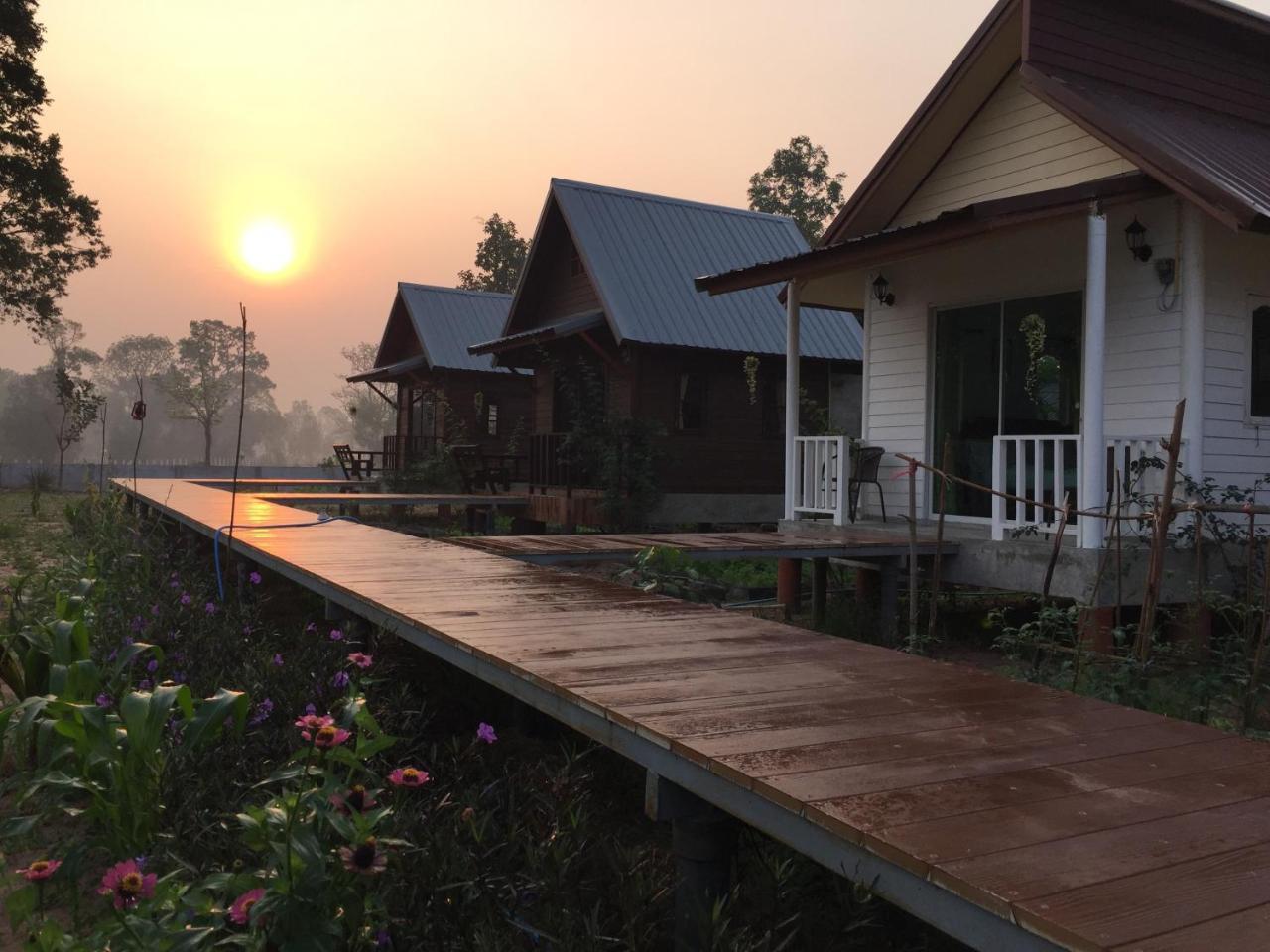 Baan Thung Home Stay Prasat Buitenkant foto