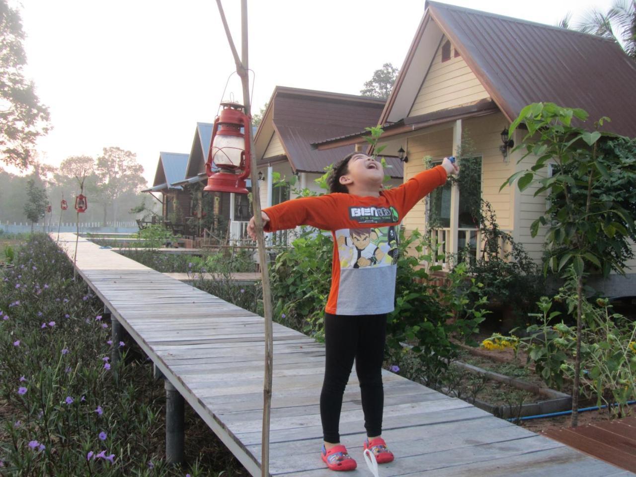 Baan Thung Home Stay Prasat Buitenkant foto