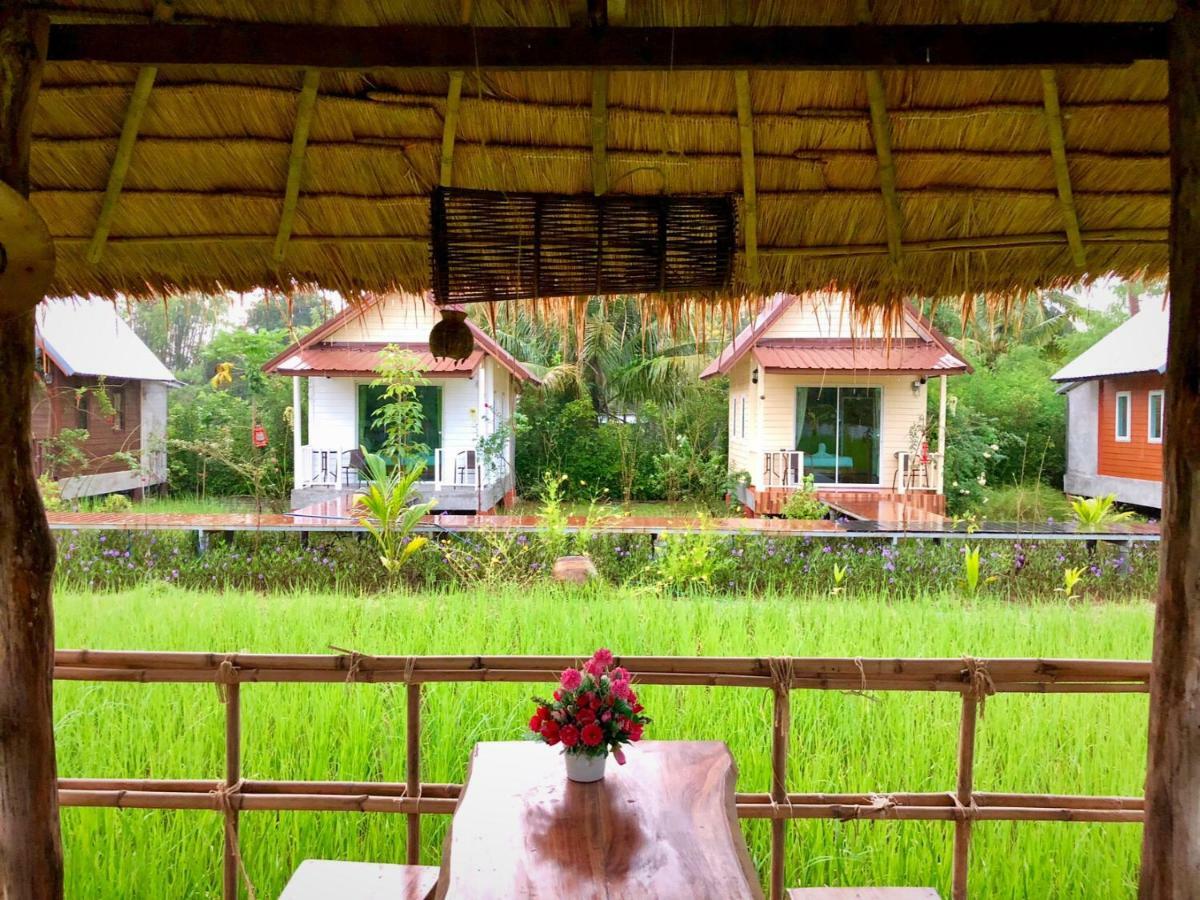 Baan Thung Home Stay Prasat Buitenkant foto